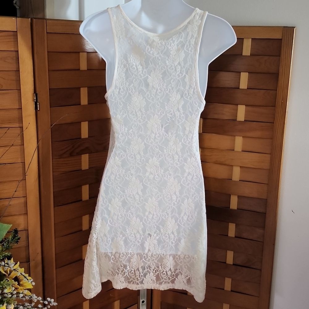 Studio Y brand XLong tank top - Picture 4 of 10